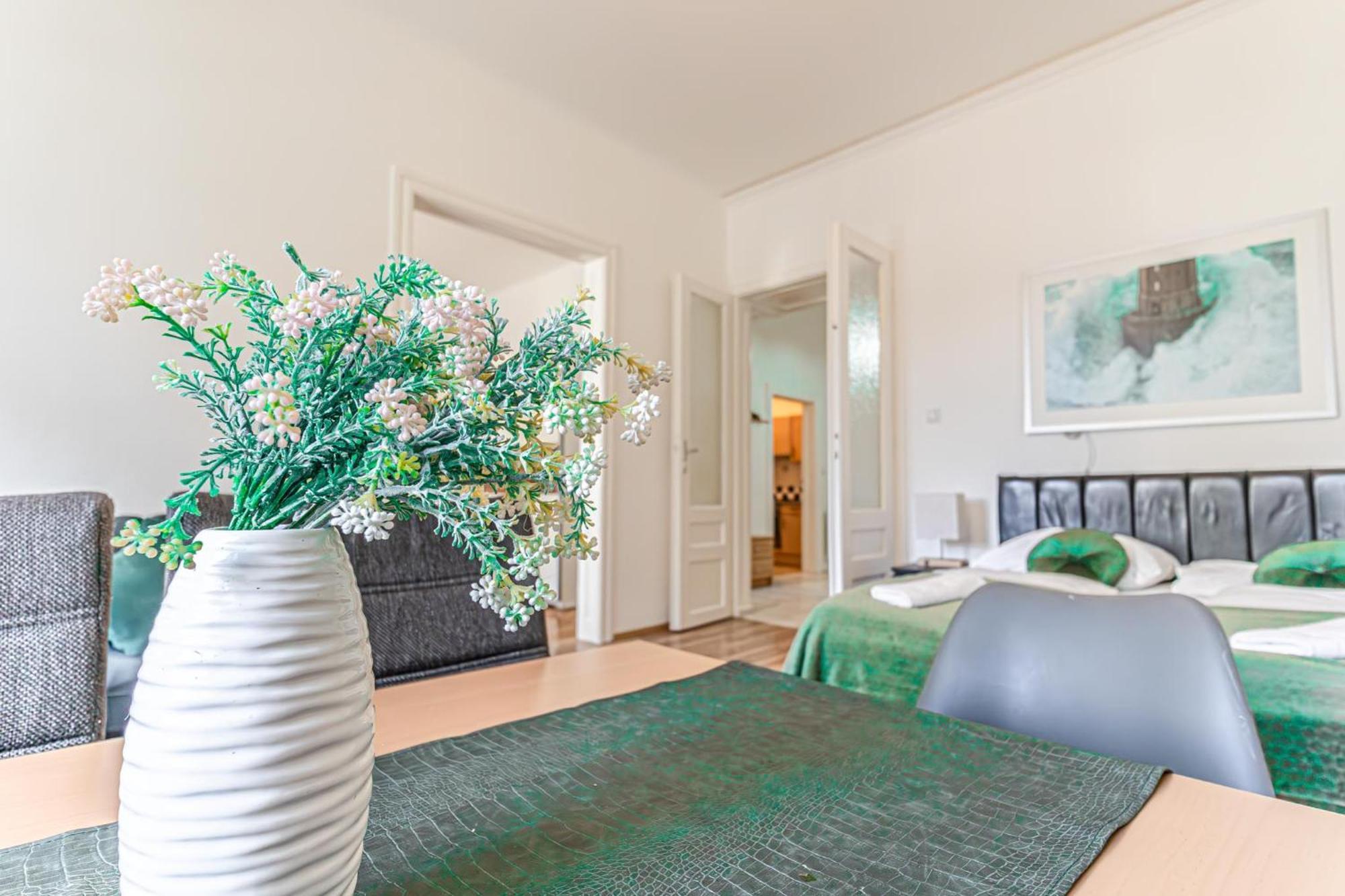 Apartment Chic In Shared 2br For Long - 15 Min To Center Wien